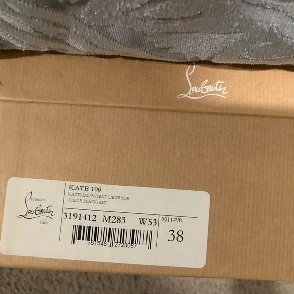 Never worn Louboutins, size 8 - Picture 4 of 4